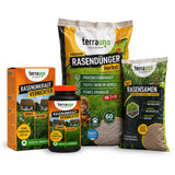 Vier Rasenpflegeprodukte von TerraUno, darunter das „Herbst-Rasendünger-Set + GRATIS Unkrautvernichter – Angebot“ und Rasensamen zur Nachsaat, sind aufrecht auf einem weißen Hintergrund angeordnet, wodurch ihre farbenfrohen Verpackungen und die deutschen Produktetiketten besonders gut zur Geltung kommen.