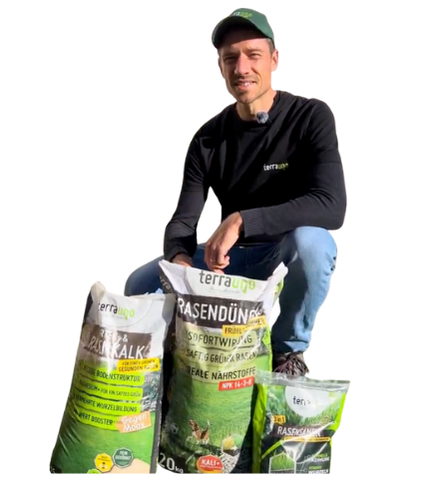 Felix H. mit TerraUno Rasenkalk