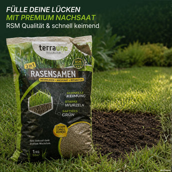 Eine Tüte „TerraUno Frühlingsstarter-Set“ steht offen auf einer Erdefläche in einem leuchtend grünen Rasen, der vom Sonnenlicht beleuchtet wird. Der Text hebt die hochwertige Nachsaat, die schnelle Keimung und die kräftige Wurzelbildung für eine effektive Rasenpflege hervor. Gras und Bäume bilden einen üppigen Hintergrund, was dieses Produkt zur idealen Wahl für alle macht, die sich in diesem Frühjahr einen gesunden Rasen wünschen.