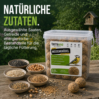 Zutaten der TerraUno Meisenknödel: Saaten, Getreide und energiereiche Bestandteile in Schalen neben dem Eimer